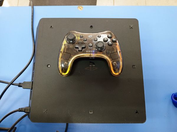 игровая приставка Sony PlayStation 4 Slim 500GB (CUH-2008A) в Усть-Илимск