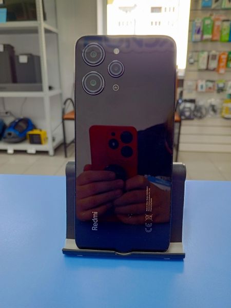 Купить Xiaomi Redmi 12 8/256GB (23053RN02Y) Duos в Усть-Илимск за 4600 руб.