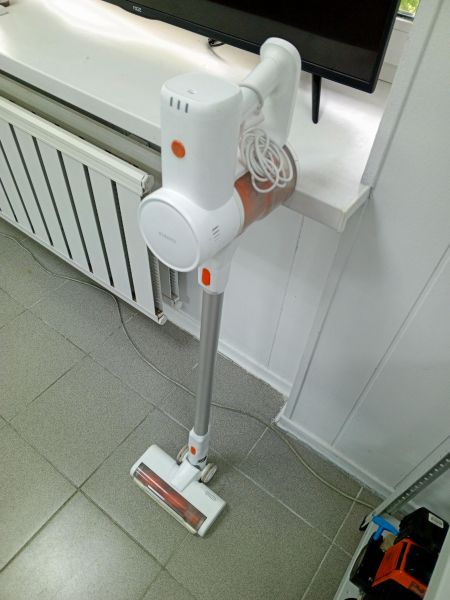 вертикальный пылесос Xiaomi Mi Vacuum Cleaner G20 Lite в Усть-Илимск
