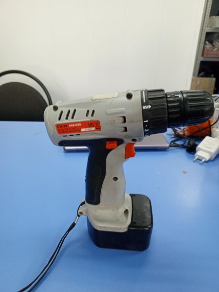 шуруповёрт аккумуляторный Falco CD-12 646-039 с СЗУ в Усть-Илимск