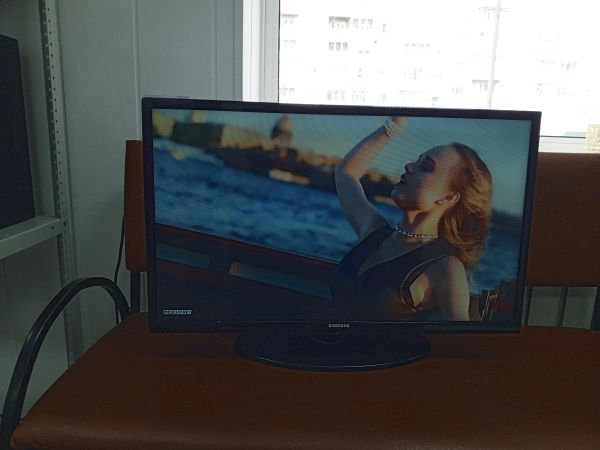 телевизор Samsung UE32FH4003W в Усть-Илимск