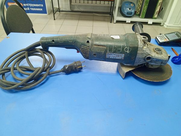 шлифмашина угловая сетевая Metabo D-72622 в Усть-Илимск