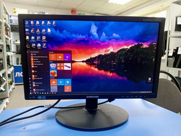 монитор Samsung S19B220B в Усть-Илимск