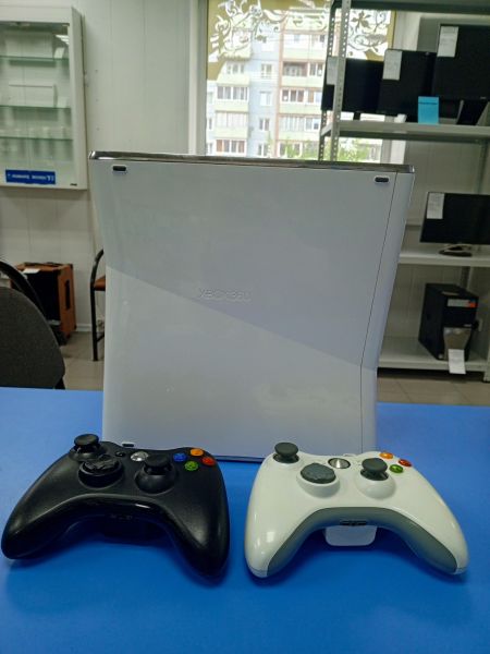 игровая приставка Microsoft Xbox 360 S 500GB (1439) в Усть-Илимск