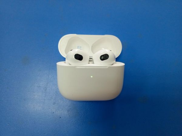 беспроводные наушники Реплика Apple AirPods 4 (A3050, A3053, A3054) в Усть-Илимск