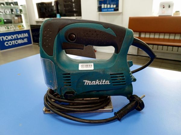 электролобзик Makita 4329 в Усть-Илимск