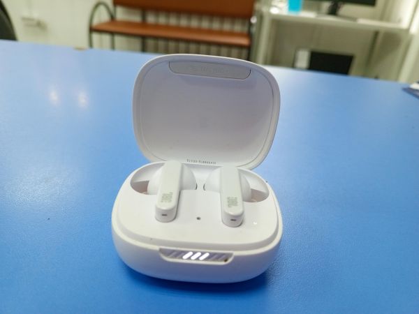 беспроводные наушники JBL Live Pro+ в Усть-Илимск