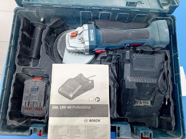 шлифмашина угловая аккумуляторная Bosch GWS 180-Li Professional с СЗУ в Усть-Илимск