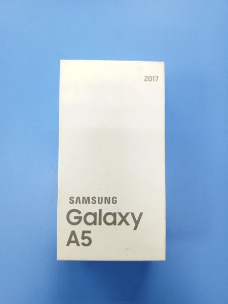 сотовый телефон Samsung Galaxy A5 2017 3/32GB (A520F) Duos в Усть-Илимск