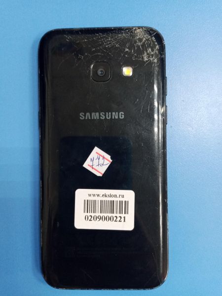 Купить Samsung Galaxy A3 2017 (A320F) Duos в Ангарск за 1600 руб.