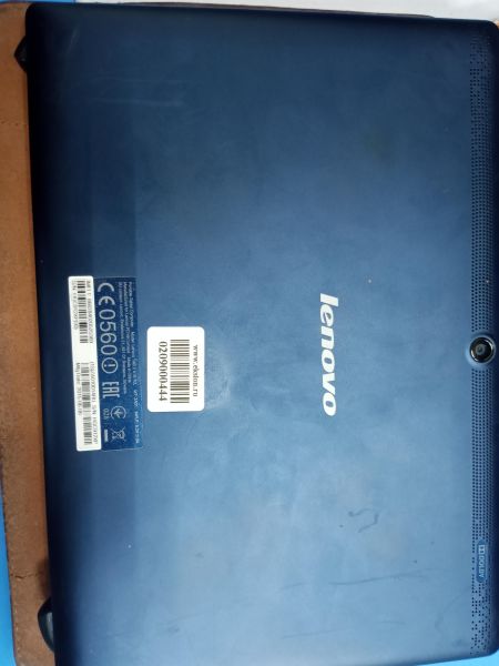 Купить Lenovo Tab 2 16GB (A10-70L) (с SIM) в Ангарск за 1400 руб.