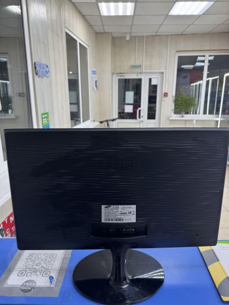 Купить Samsung S24D300H в Ангарск за 2600 руб.