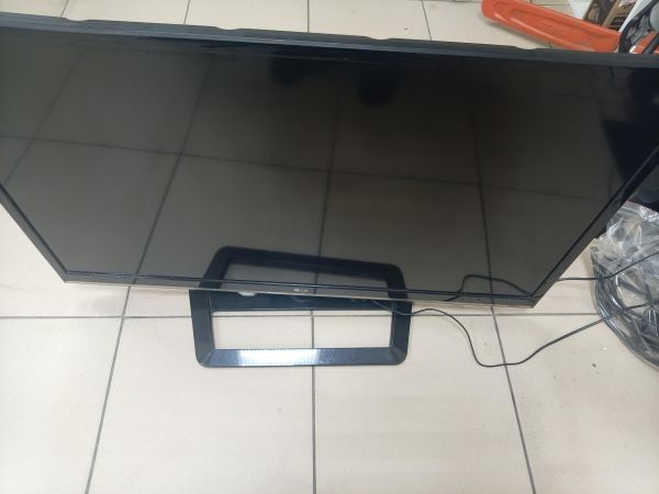 телевизор LG 42LS560T в Ангарск