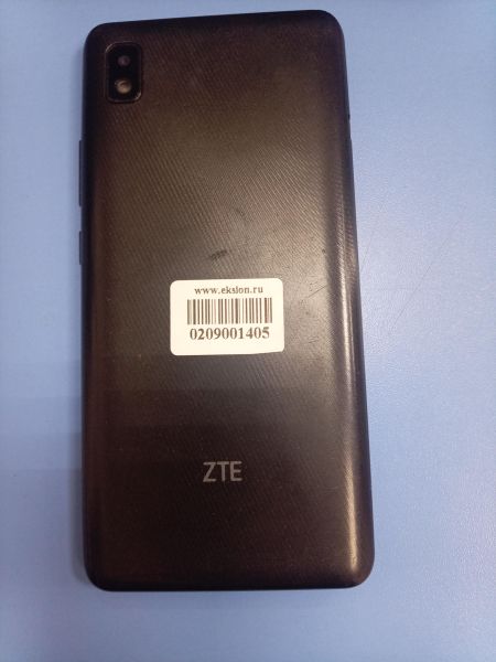 сотовый телефон ZTE Blade L210 Duos в Ангарск