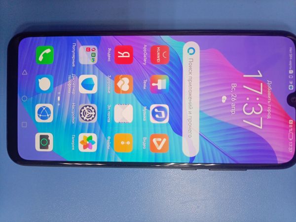 сотовый телефон Huawei Y8p 4/128GB (AQM-LX1) Duos в Ангарск