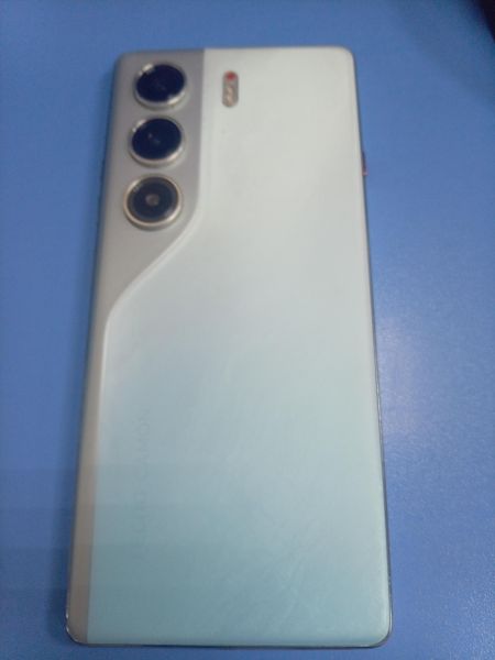 сотовый телефон TECNO Camon 40 8/256GB (CM5) Duos в Ангарск
