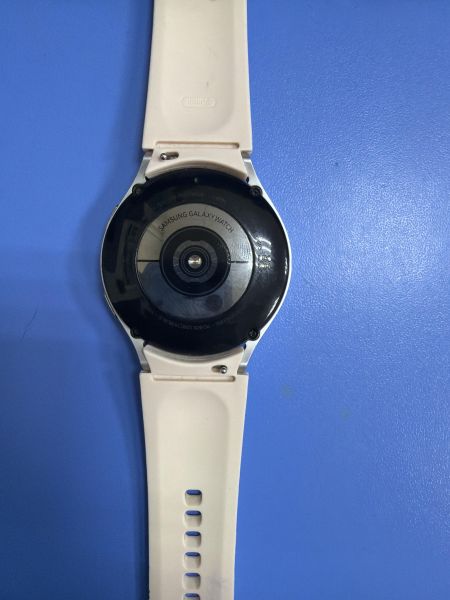умные часы и браслеты Samsung Galaxy Watch 4 44 mm (SM-R870/N) с СЗУ в Ангарск