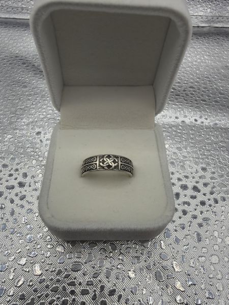 серебряное кольцо Кольцо серебро 925 4,04g, вес изделия 4.04g, размер 17.5, 00 нет камней в Иркутск