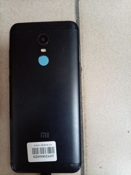 сотовый телефон Xiaomi Redmi 5 Plus 3/32GB (MEG7/MEE7) Duos в Ангарск