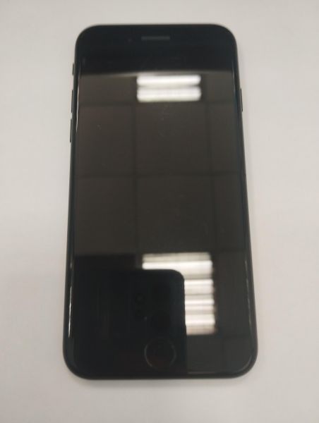 Купить Apple iPhone SE 3rd gen. 2022 128GB в Новосибирск за 14200 руб.