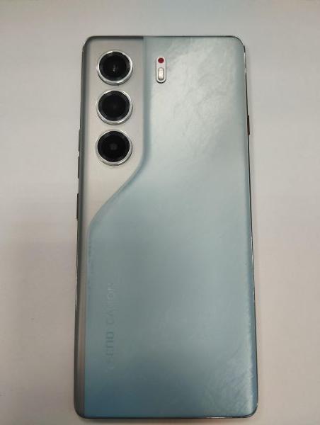 Купить TECNO Camon 40 Pro 5G 8/256GB (CM7) Duos в Новосибирск за 14900 руб.