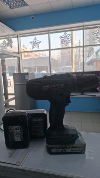 Купить Makita DF488D/DWE с СЗУ в Новосибирск за 3900 руб.