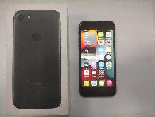 Купить Apple iPhone 7 32GB в Новосибирск за 3800 руб.