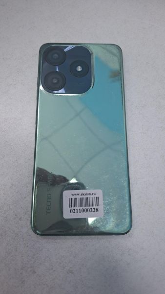 Купить TECNO Spark 10c 4/64GB (KI5m) Duos в Новосибирск за 4300 руб.