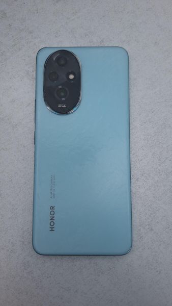 Купить Honor 200 12/256GB (ELI-AN00) Duos в Новосибирск за 19700 руб.