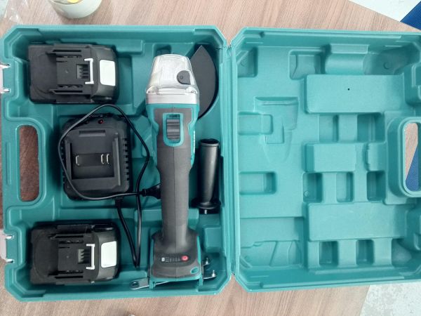 Купить Реплика Makita (УШМ) с СЗУ в Усть-Илимск за 1300 руб.