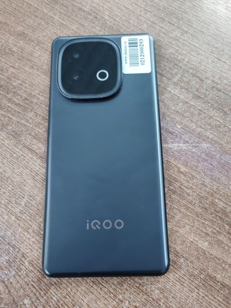 Купить iQOO Neo 10 8/256GB (I2405) Duos в Усть-Илимск за 19700 руб.