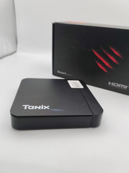тв-приставка Tanix W2-A 2/16GB в Усть-Илимск