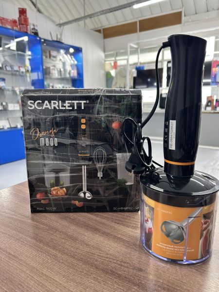 Купить Scarlett SC-HB42F82 в Усть-Илимск за 450 руб.