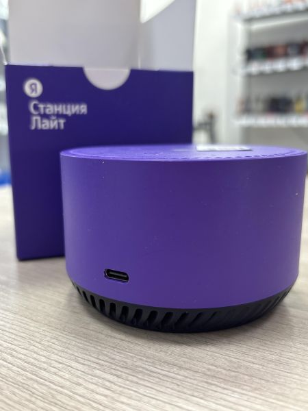 умная колонка Яндекс Станция Лайт (YNDX-00025) с СЗУ в Усть-Илимск