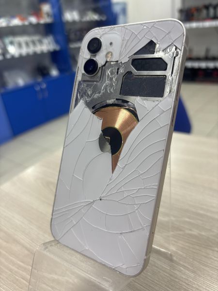 сотовый телефон Apple iPhone 12 128GB в Усть-Илимск