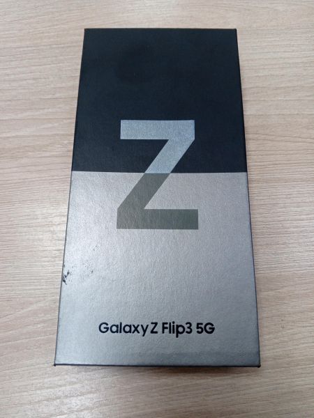 сотовый телефон Samsung Galaxy Z Flip 3 5G 8/256GB (F711B) в Усть-Илимск