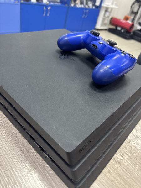 игровая приставка Sony PlayStation 4 Pro 1TB (CUH-7208B) в Усть-Илимск