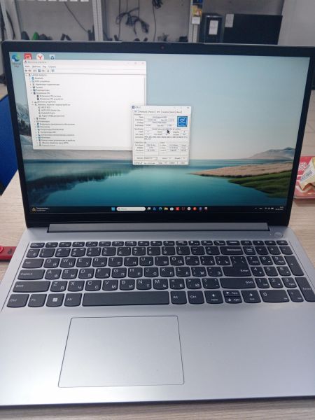 ноутбук Lenovo IdeaPad 1 15IGL7 82V700DURK в Усть-Илимск