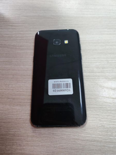 сотовый телефон Samsung Galaxy A3 2017 (A320F) Duos в Усть-Илимск