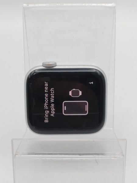 умные часы и браслеты Apple Watch SE 44mm (A2352) с СЗУ в Усть-Илимск
