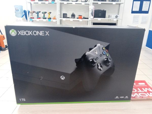 игровая приставка Microsoft Xbox One X 1TB (1787) в Усть-Илимск