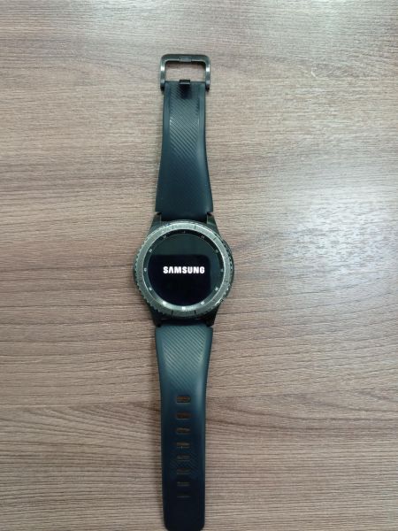 умные часы и браслеты Samsung Gear S3 Frontier (SM-R760) с СЗУ в Усть-Илимск