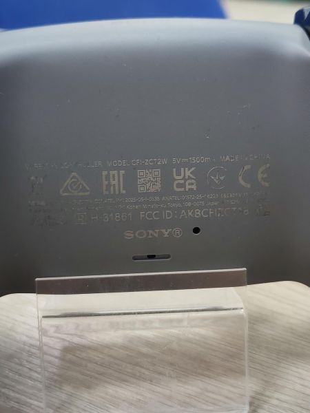 контроллер и геймпад Sony PlayStation DualSense (CFI-ZCT2W) в Усть-Илимск