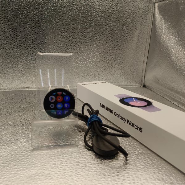 умные часы и браслеты Samsung Galaxy Watch 5 40mm (SM-R900) с СЗУ в Томск