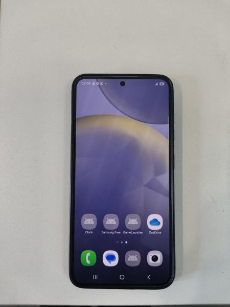 сотовый телефон Samsung Galaxy S24 8/256GB (S921B) Duos в Иркутск