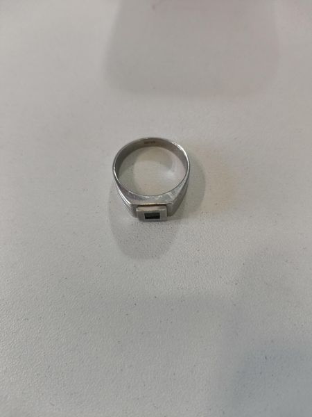 серебряное кольцо Кольцо серебро 925 4,25g, вес изделия 4.27g, размер 19.5 в Иркутск