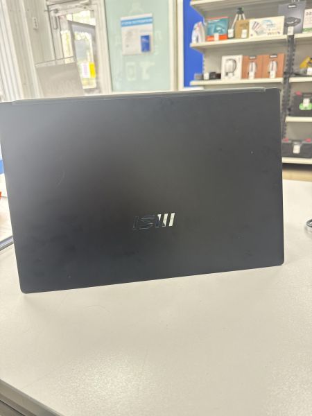 ноутбук MSI Modern 15 B12M-211RU в Иркутск