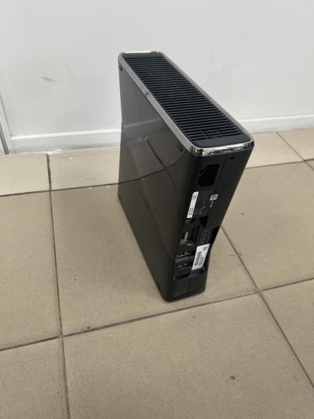 игровая приставка Microsoft Xbox 360 S 1TB (1439) в Иркутск
