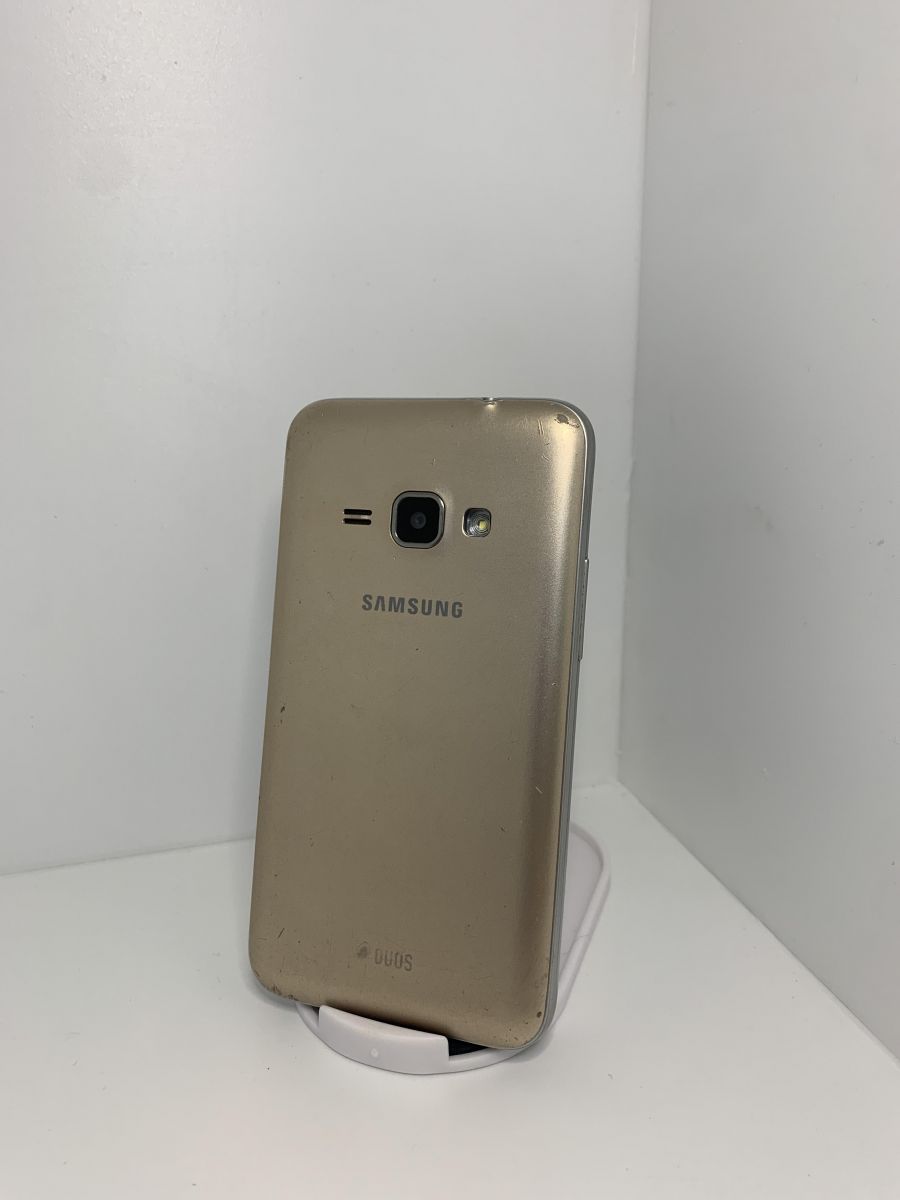 Скупка и продажа СОТОВЫЕ ТЕЛЕФОНЫ Samsung Samsung Galaxy J1 2016 (J120F)  Duos ID:0059003341 на выгодных условиях в Иркутске | Эксион