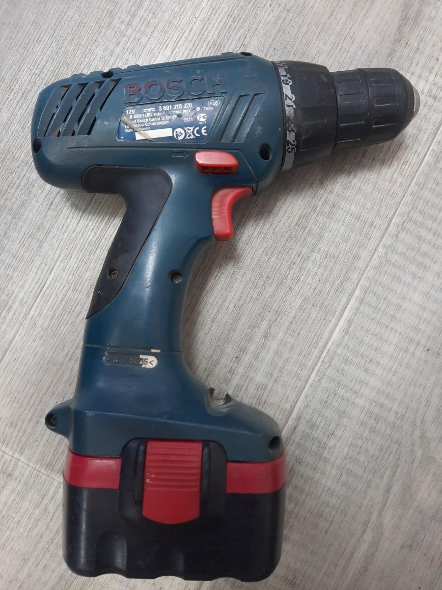 Скупка и продажа Инструмент Шуруповёрты аккумуляторные Bosch GSR 12-2  Professional с СЗУ ID:0064033837 на выгодных условиях в Томске | Эксион